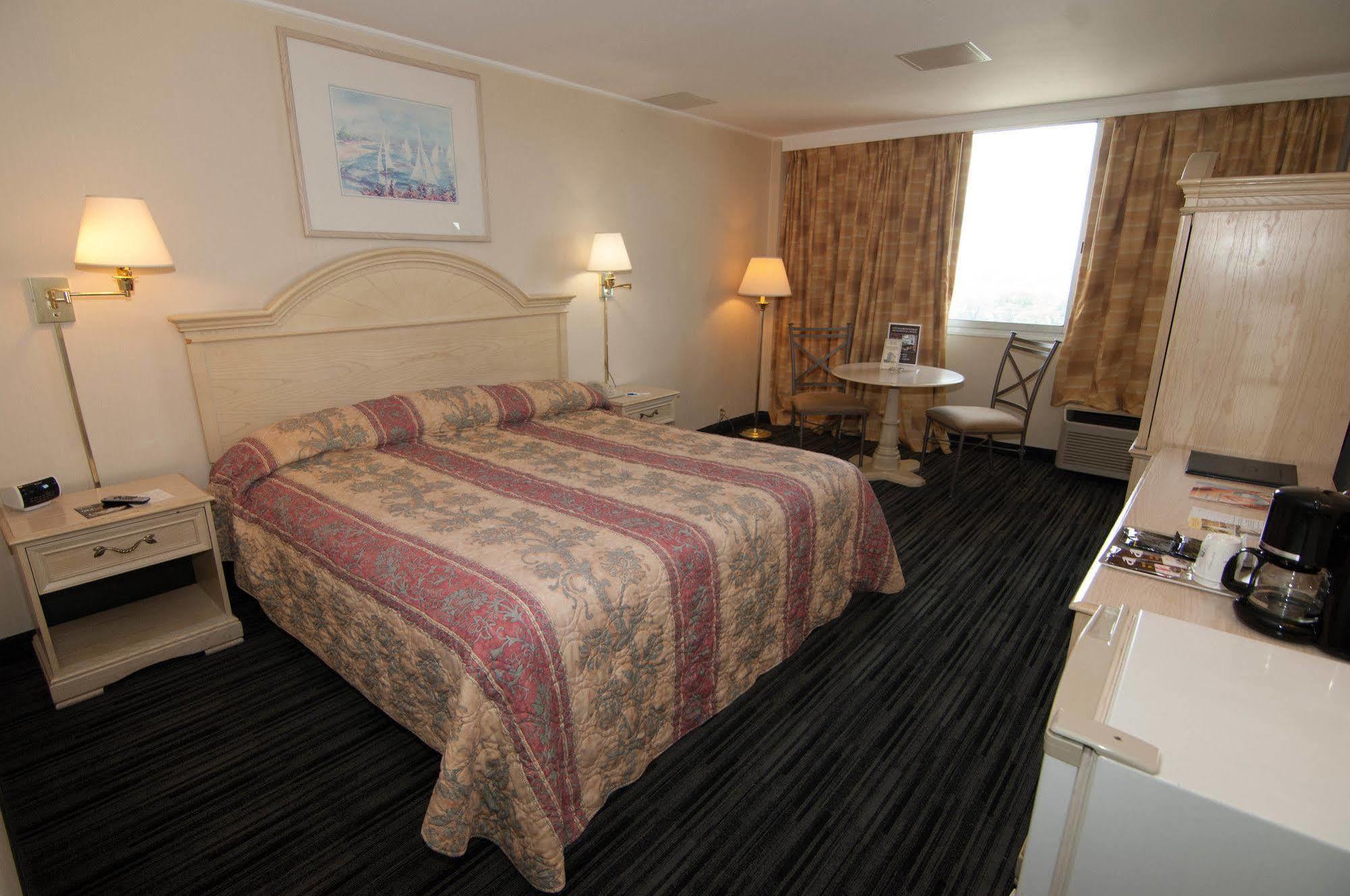 Ramada By Wyndham 3*