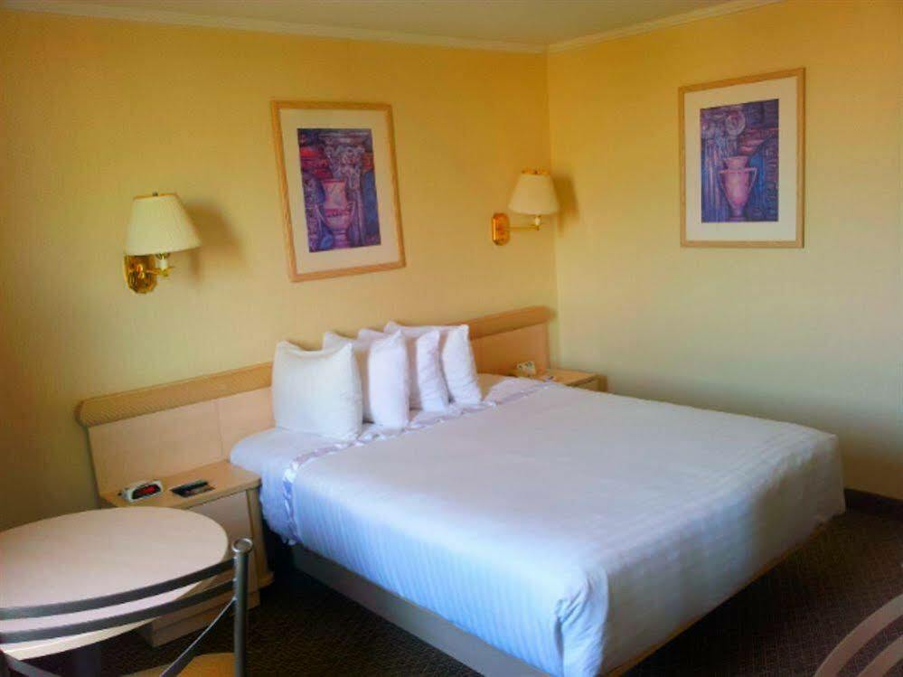 Ramada By Wyndham Hotel